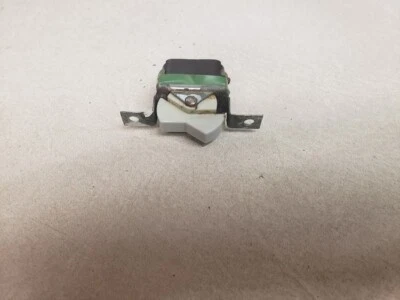 Interruptor de ventilador Jenn Air Range/Cocina - Dos pestañas - Una velocidad Foto 1 de 2