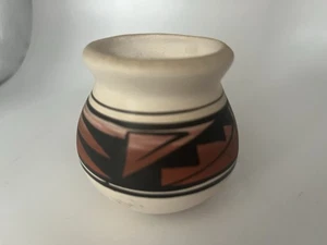 Vintage 1980’s Cindy Blackhorse Pot Navajo - Picture 1 of 6