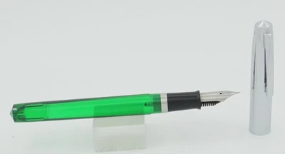 Pluma Estilográfica Sheaffer School Transparente Verde con Tapa Cromada - Plumín Fino - Años 60 Foto 1 de 4