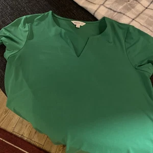 Womens Next SP Uk 16 Plain Green short  Sleeve V Neck Casual  T-shirt Top  - Picture 1 of 6