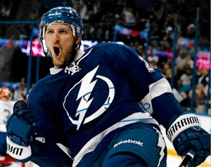RYAN CALLAHAN signed 8x10 photo TAMPA BAY LIGHTNING b - Picture 1 of 1