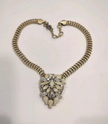 Moderno J. Collar colgante Crew tono dorado, crema, diamantes de imitación transparentes 16", H8 Foto 1 de 4