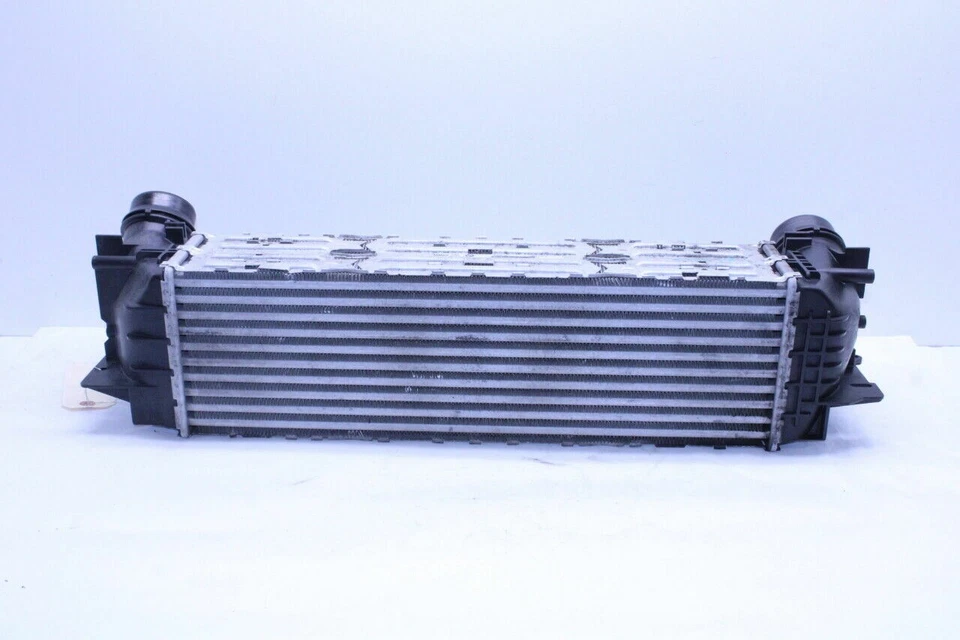 2012-2016 BMW 528i N20 Intercooler OEM Used Foto 1 de 4