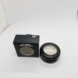 Neu im Karton Mac Einzelner Lidschatten Pilz - Satin - 0,05 Unzen - (weiches Beige) - Bild 1 von 8