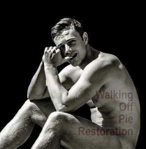 Mann sitzt an einem dunklen Fluss 4x4 Reprint Gay Collection - Bild 1 von 2