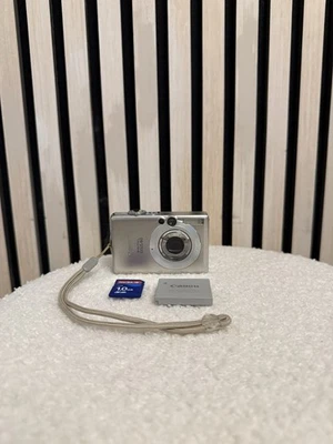 Canon Digital IXUS 60 Digitalkamera 6.0 MP Silber 3x Zoom OHNE LADEGERÄT! - Bild 1 von 4