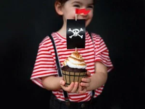 Pirate Cupcake Kit - Pirate Cupcake Toppers x6 - Pirate Party Decorations - Picture 1 of 7