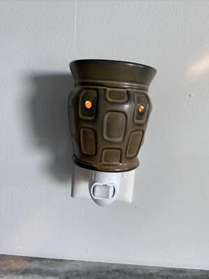 Scentsy STRATA Brown Ceramic Contemporary Plugin Wall Night Lite Wax Warmer NEW - Image 1 of 4