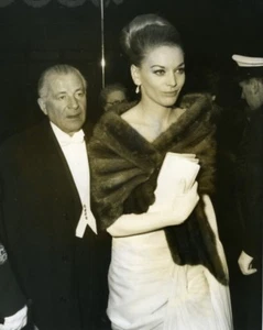 Charles Clore Lady Kimberly My Fair Lady Warner Theatre London Press Photo 1965 - Picture 1 of 4