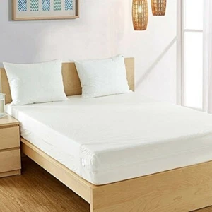 Fullcover Zipped Waterproof Mattress Cover Double size 135 x 200 x 23 cms - Picture 1 of 9