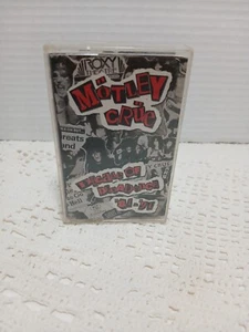 MOTLEY CRUE Decade of Decadence Elektra 1981-1991 Cassette Tape. - Picture 1 of 7
