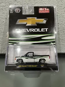 M2 Machines 1:64 - 1990 Chevrolet C1500 Silverado Custom - Mijo Exclusives - Picture 1 of 1