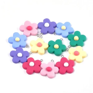 20pcs Resin Cute Flower Pendants Smooth Mini Dangle Charms DIY Crafting 28x25mm - Picture 1 of 3
