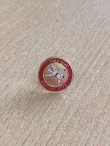 Pin's Pins Pin Enamel 32 Sport Combat Judo CLUB FRANCE Essonne "ÉTAMPES"  - Picture 1 of 2