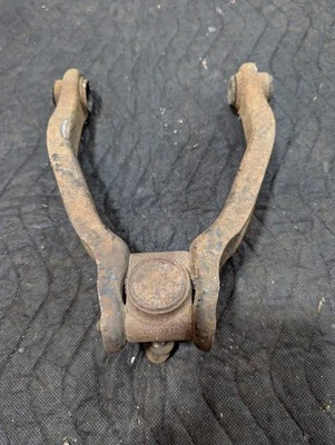 Верхний рычаг управления Triumph - Изображение 1 из 2