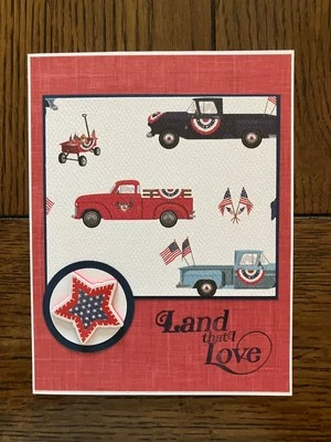 Tarjeta patriótica hecha a mano del 4 de julio roja/azul 'Tierra que amo' camiones banderas Foto 1 de 3