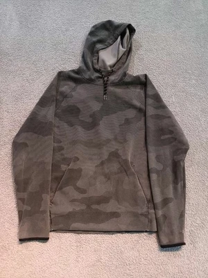 Old Navy Active Dynamic Fleece Hoodie Men’s M — Gray Camo, Stretch, Kangaroo - Image 1 of 4
