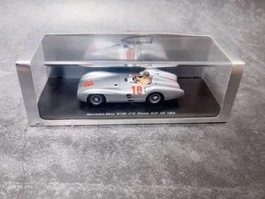 Spark 1/43 Mercedes W196 #18 GP di Francia 1954 Argento F - Foto 1 di 4