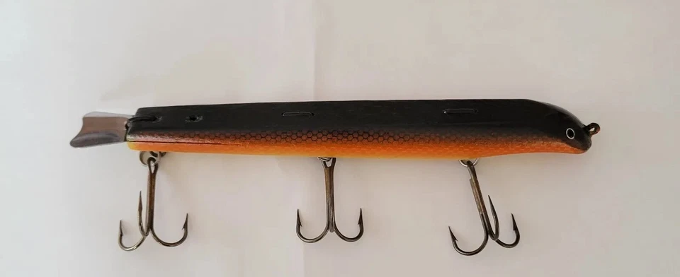 Suick 9″ Non-Weighted Thriller Yellow Belly Orange Scales Grey Top - Image 1 of 4