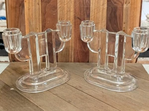 2 antike Heisey Ridgeleigh Art Deco Kerzenständer aus Glas mit doppelarmigem Kegel - Bild 1 von 7