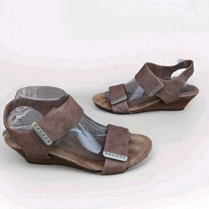 Sofft Verdi Comfort Buckle Wedge Sandals Fully Adjustable 9W Tan - Picture 1 of 13