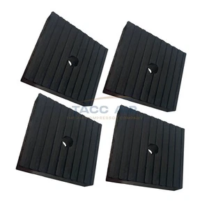 Confezione 4 Cuscinetti Antivibrazione 4x4x1 in Gomma Resistenti Antirumore e Ammortizzatori - Foto 1 di 4