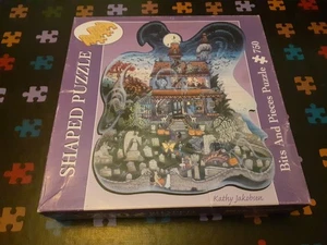 🧩 Boo 750 Teile Formpuzzle Spukhaus 1 Stück fehlt - Bild 1 von 4