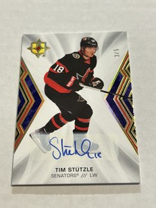 2021-22 UD ULTIMATE COLLECTION TIM STUTZLE 3/5 ON CARD AUTO PURPLE SENATORS SSP