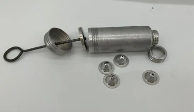 Pasteles de esmerilado vintage de aluminio Mirro - con 4 discos Foto 1 de 4