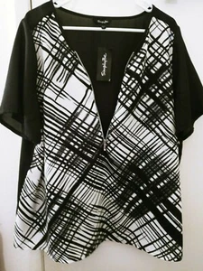 Simply Be schwarz-weiße Bluse mit Reißverschluss Größe 20 neu mit Etikett 27 Zoll X 27 Zoll - Bild 1 von 5