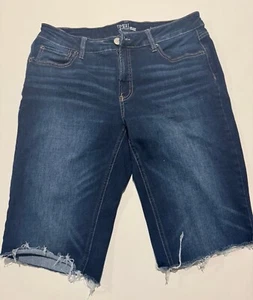Pantalón corto Time and Tru para mujer azul lavado oscuro tiro medio - Imagen 1 de 8