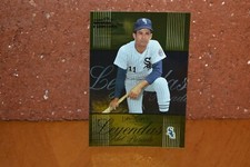 BASEBALL CARD 2003 DONRUSS ESTRELLAS LEYENDAS DEL PASADO LUIS APARICIO