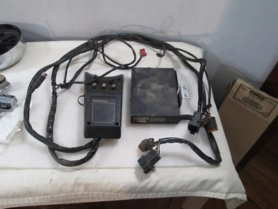 SISTEMA DE INTERCOMUNICACIÓN HARLEY-DAVIDSON ULTRA CB 93-98 77136-95B, 77093-93 RADIO DE TURISMO Foto 1 de 4