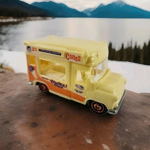 Matchbox, 1:64 Diecast/Plastic Body, MB778, Ice Cream Van DeLuxe Yellow Used - Picture 1 of 7