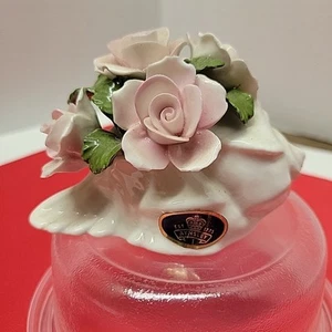 VTG Aynsley Floral Bouquet Figurine - Picture 1 of 8