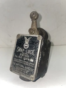 Vintage Snap-Lock 16D-1200 Switch The NATIONAL  ACME  CO - Picture 1 of 6