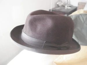 Vintage Champ Fedora, 'Feel The Felt' talla L/XL, ¡Maltratado! - Imagen 1 de 2