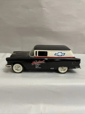 LIBERTY - 1/25 1955 CHEVROLET DELIVERY 'HEARTBEAT OF AMERICA Sin llave Foto 1 de 4