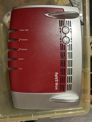 FRITZ!Box 7490 WLAN-Router, Rot/Weiß, Inkl. Kabel - Bild 1 von 3