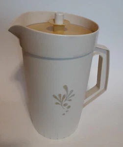 Vintage Tupperware 2 Quart Krug Ernte Gold 800-9 Mandel Druckknopf Deckel - Bild 1 von 8