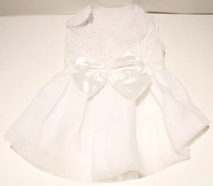 Dog Wedding Dress Lightweight Bow Leash Access 16" Back Length - Picture 1 of 5