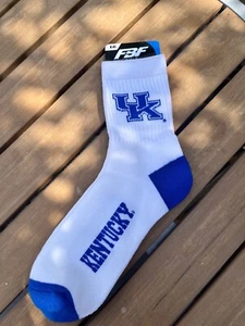 New Pair UK University Of Kentucky Quarter Socks Large - Picture 1 of 3