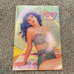 Katy Perry The California Dreams Tour 2011 Programmbuch mit Stickern/Postkarten - Bild 1 von 12