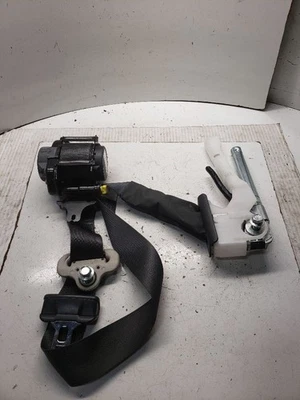 Cinturón de seguridad cubo delantero conductor retractor Fe se adapta a 15-17 SENTRA 1390258 Foto 1 de 4