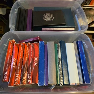 30 Pc US Coin Collection Proof Set Silver Prestige Obsolete Liberty Eisenhower - Picture 1 of 12
