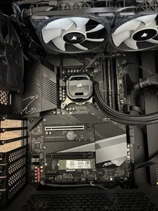 11600k, Aorus Z590 WiFi, 32gb DDR4 Ram, 500gb NVME, 240mm AIO Motherboard Combo - Photo 1/1