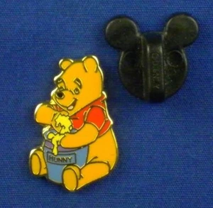 Winnie the Pooh and Hunny Pot Mini pin Pooh Eating Honey Pin # 19256 - Picture 1 of 4