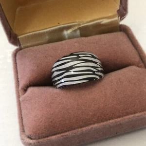 Acrylic Boho Lucite Black and White Zebra Graphics Clear Ring Size 7 - Picture 1 of 5