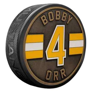 Bobby Orr Puck - Gold Medallion - Picture 1 of 1