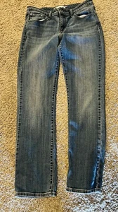 Levi Jeans Damen Größe 12 Demi Curve Straight Medium Wash Denim 31 Länge - Bild 1 von 9